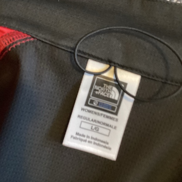 North Face Flight Series red and black windbreaker jacket - Picture 3 of 3